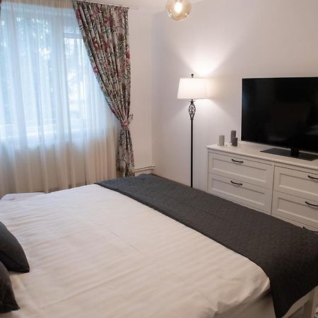 Apartamento Urban Oasis Piatra Neamţ Exterior foto
